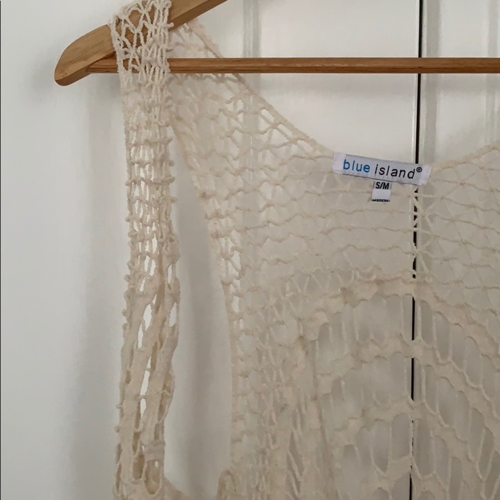 Vest - Picture 2 of 3